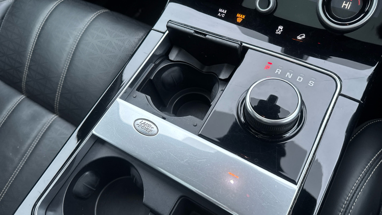 Land Rover Range Rover Velar 2.0 D240 R-Dynamic HSE 5dr Auto Diesel Estate